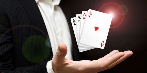 Bij Caribbean Stud Poker kan je een strategie hanteren waardoor het uitbetalingspercentage wordt verhoogd.